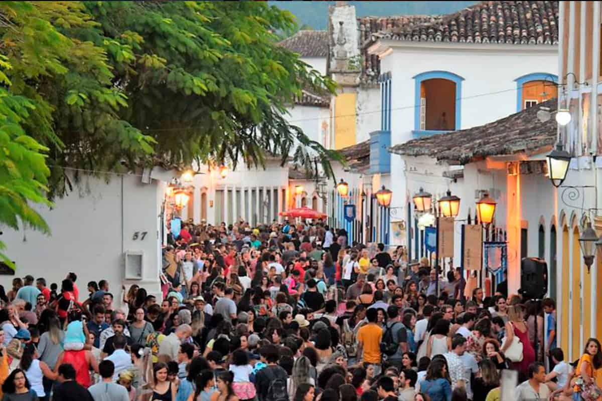 FLIP em Paraty: literatura e programação cultural